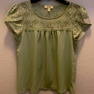 Women’s blouse size medium